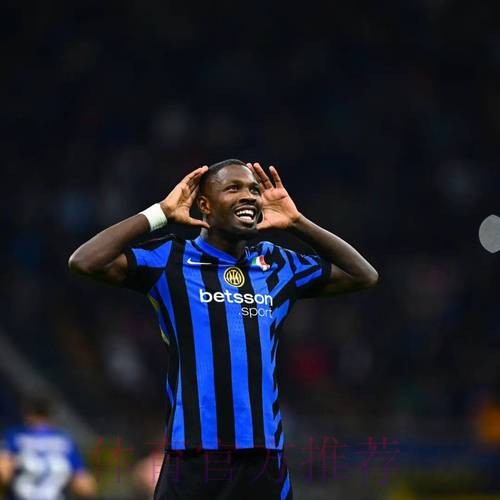 小图拉姆:放不放人是皇马的自由 种族主义应严惩 小图拉姆:放不放人是皇马的自由 种族主义应严惩